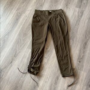 Columbia Olive Green Casual Pants size medium